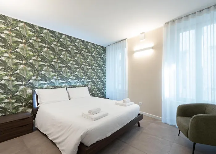 Апартаменти Rego - Boutique With Some Off-site In A Charming Historic District Close To Upper Town