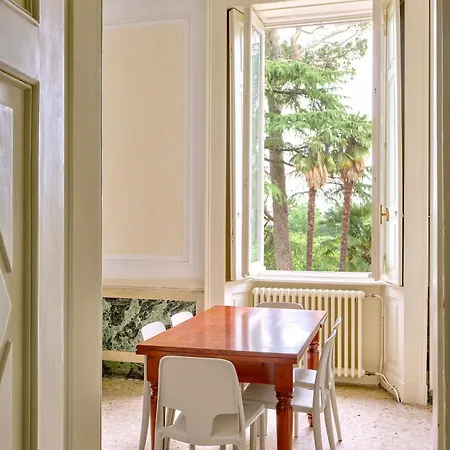 Rego - Boutique With Some Off-site In A Charming Historic District Close To Upper Town *