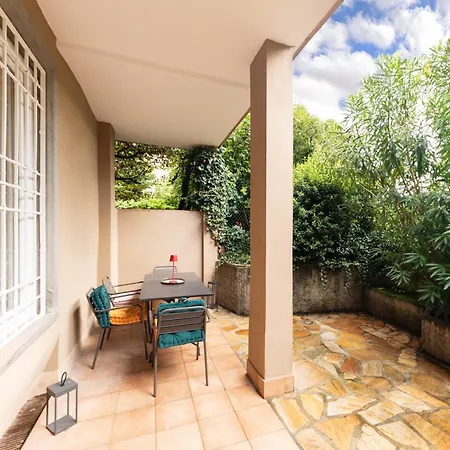 Rego - Boutique With Some Off-site In A Charming Historic District Close To Upper Town ברגמו