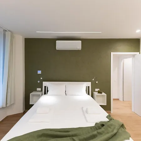 Rego San Tomaso - Boutique With Some Off-site In A Charming Historic District Close To Upper Town Bérgamo