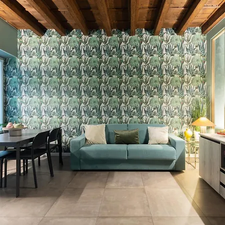Rego San Tomaso - Boutique With Some Off-site In A Charming Historic District Close To Upper Town 4* Bérgamo