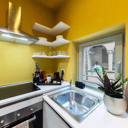 Rego San Tomaso - Boutique With Some Off-site In A Charming Historic District Close To Upper Town