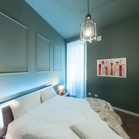 Rego San Tomaso - Boutique With Some Off-site In A Charming Historic District Close To Upper Town Apartamento 4*