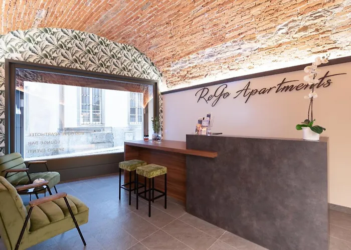 Rego - Boutique With Some Off-site In A Charming Historic District Close To Upper Town