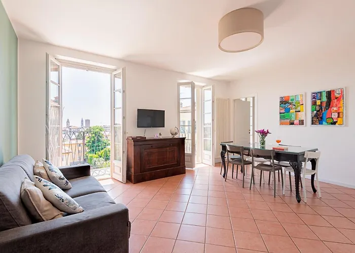 Rego - Boutique With Some Off-site In A Charming Historic District Close To Upper Town Апартаменти Бергамо