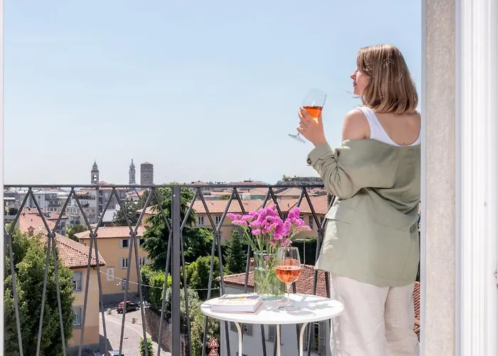 Rego - Boutique With Some Off-site In A Charming Historic District Close To Upper Town 4* ברגמו