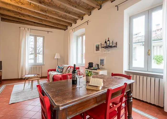 Rego - Boutique With Some Off-site In A Charming Historic District Close To Upper Town Lejlighed Bergamo