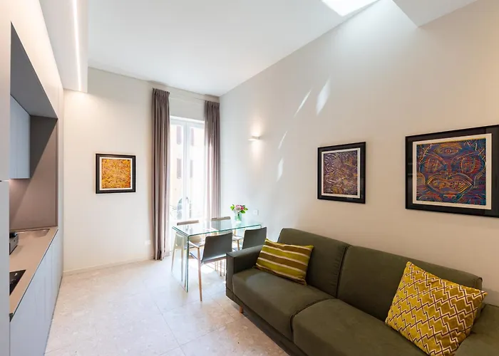 Rego - Boutique With Some Off-site In A Charming Historic District Close To Upper Town Lejlighed 4*