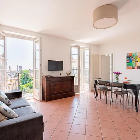 Rego - Boutique With Some Off-site In A Charming Historic District Close To Upper Town Apartment Bergamo