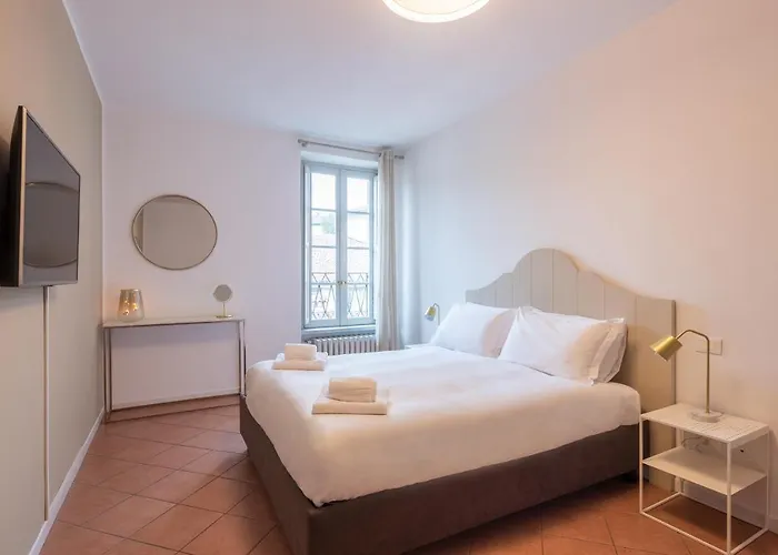Rego - Boutique With Some Off-site In A Charming Historic District Close To Upper Town Bergamo