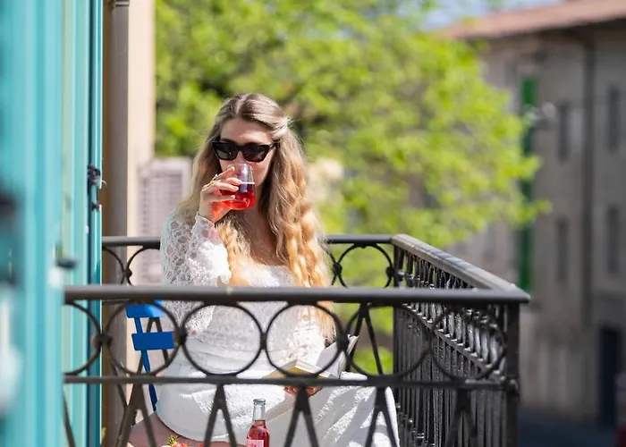 Apartment Rego - Boutique With Some Off-site In A Charming Historic District Close To Upper Town